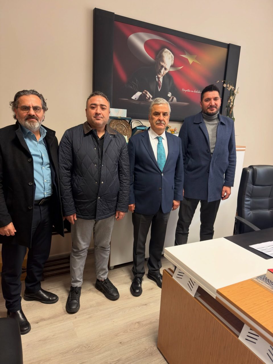 Bugün İSREM olarak, İstanbul İl Millî Eğitim Müdür Yardımcısı Sayın Bülent ALAŞ’ı makamında ziyaret ettik.